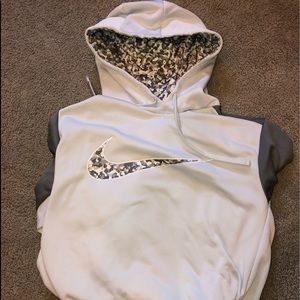 nike hoodie